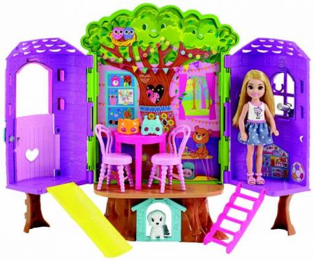 Barbie Chelsea a domeček na stromě