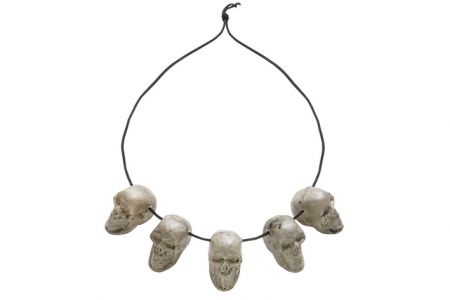 Halloweenský náhrdelník s lebkami