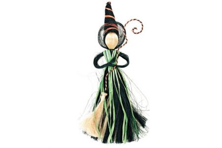 Čarodějnice se zelenou sukní 25cm
