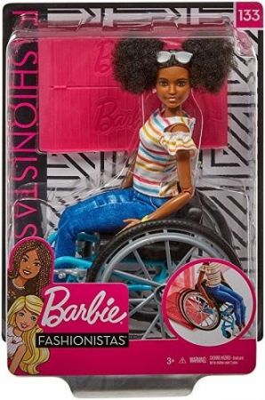 Barbie na vozíku černoška