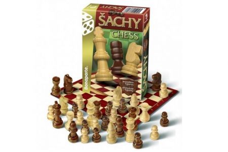 Šachy cestovní společenská hra dřevo v krabičce 10,5x15,5x3cm
