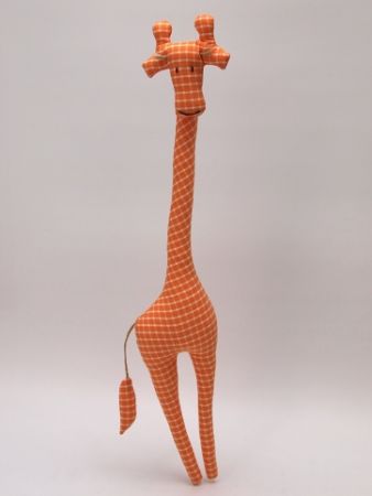 Žirafa DEKO 55 cm, kostkovaná oranžová