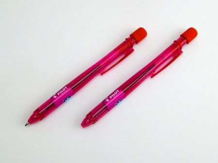 Kuličkové pero Medium Soda-červená