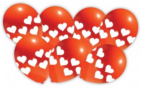 7 barevných balónků s motivem srdce