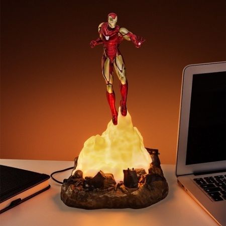 Figurka svítící Iron Man