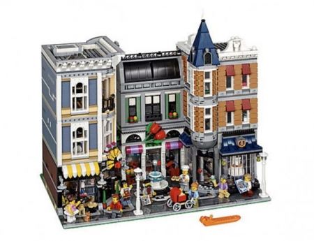 LEGO 10255 Shromáždění na náměstí