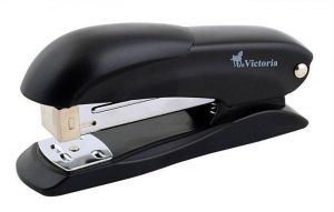 Sešívačka "Half-Strip", černá, 24/6, na 25 listů, VICTORIA