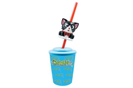 EP line Drinkeez set kelímek + brčko se zvířátkem na baterie Zvuk Kočička černá