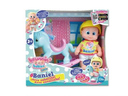 Panenka Giddy na koníkovi