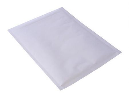 Obálka, bílá, bublinková, C/13, W3, vnější rozměry: 170x225mm, vnitřní rozměry: 150x215 mm