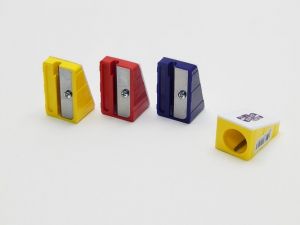 KOH-I-NOOR Ořezávátko plastové 12