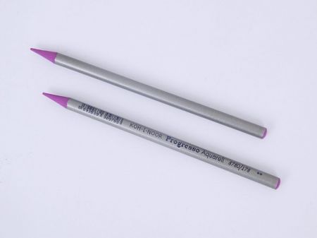 KOH-I-NOOR Tužka pastelová akvarelová v laku 8780 fialová červenavá