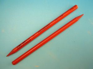 KOH-I-NOOR tužka pastelová v laku rumělka