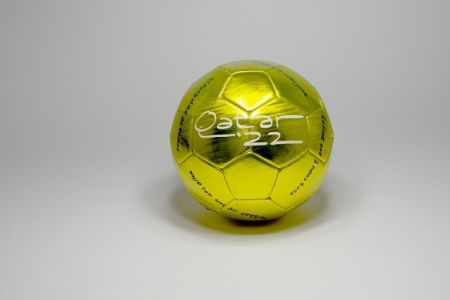 Míč fotbalový šitý zlatý MS Katar 2022 616 gr.