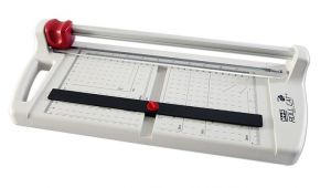 Rotační řezačka M+R 6832, A4, plast, bílá