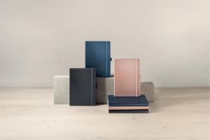 Exkluzivní zápisník "Conceptum", metalická růžová, A5, linkovaný, 97 listů, tvrdé desky, S