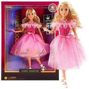 Módní panenka ve společenských šatech - krátké tm. růžové