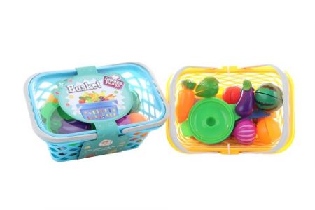 Košík s potravinami-krájení