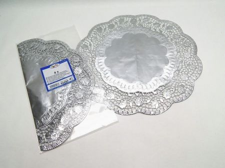 Krajka 65486 dekorativní kulatá 36cm, stříbrná / 4ks/