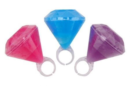 Třpytivý gel v prstenu