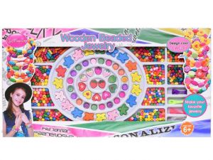 Korálky navlékací dřevěné v krabičce