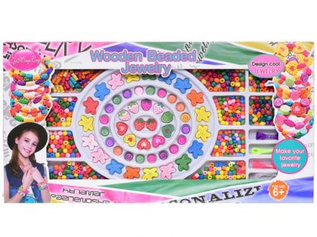 Korálky navlékací dřevěné v krabičce