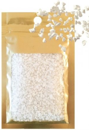 Skleněné kamínky dekorační bílé 40 g