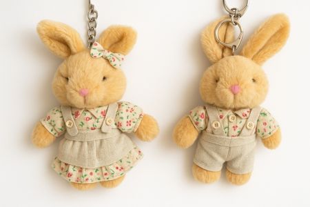 Roztomilý plyšový přívěsek Králíček 