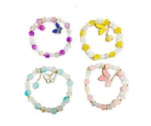 Korálkový náramek s motýlkem