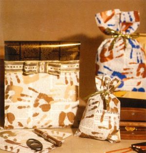 Dárkový sáček News double 20 x 32 cm