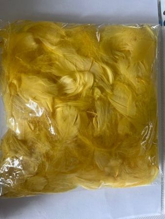 Peří barevné 10g žluté 