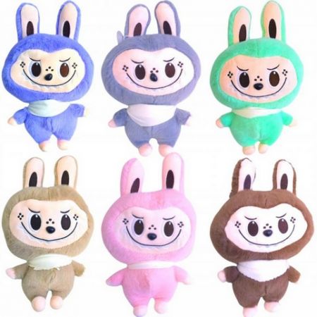 Plyšák Labubu – roztomilý společník v zaječím oblečku