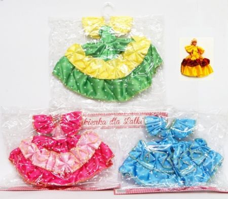 Slavnostní šaty pro panenky