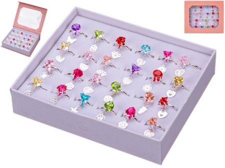 Sada prstýnků s přívěskem 24ks kov v krabičce 14x12cm v sáčku