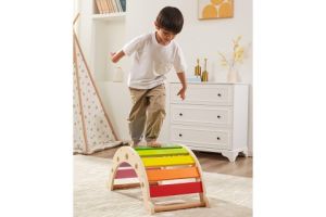 Dřevěný lezecký oblouk