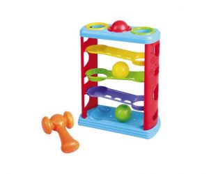 Věž s míčky a kladívkem