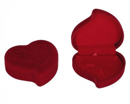 Červená sametová krabička ve tvaru srdce 11cm/12cm