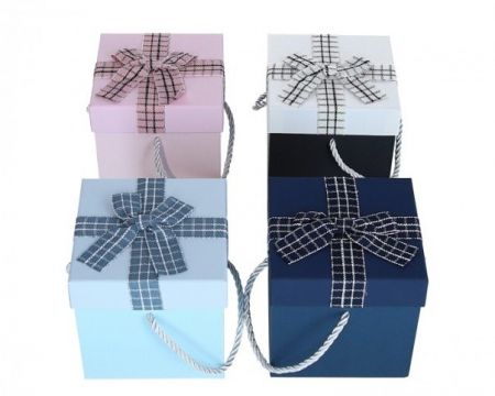 Dárková krabička mix barev 13cm/13cm/13cm