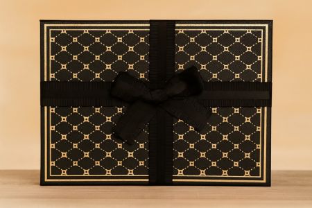 Dárková krabička černá 23cm/16cm/10cm