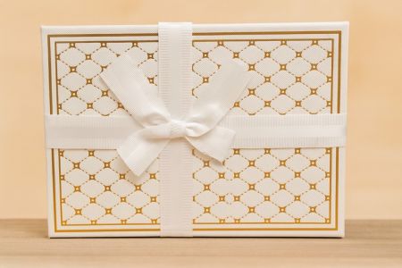 Dárková krabička bílá malá