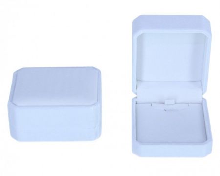 II. jakost Krabička Bílá šperkovnice 4cm/8cm/7cm