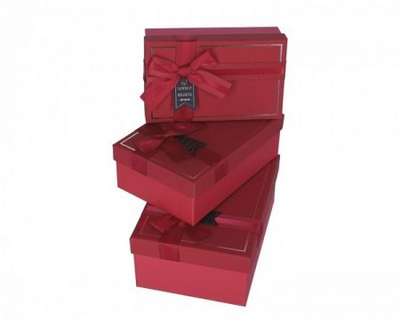 Dárková krabička s mašlí – červená elegance velká