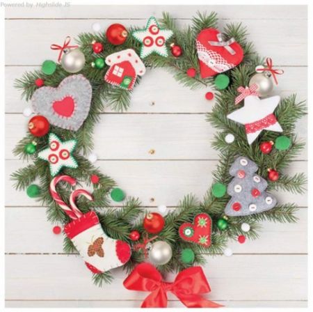 Ubrousky DAISY Wreath with Felt Decorations