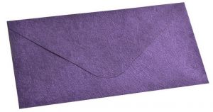 Obálka DL 11,2x21,9 cm metalická s ražbou, fialová
