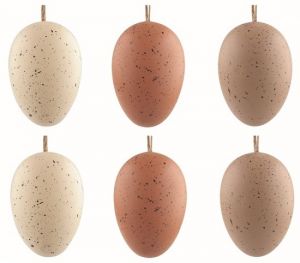 Velikonoční vejce plastová Kropenatá tmavě hnědá 6 cm na zavěšení, 6 ks v sáčku