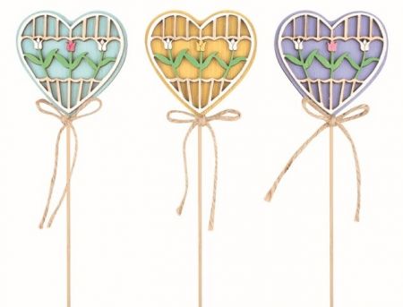 Srdce vyřezávané dřevěné 6,5 x 6,5 x 1 cm + špejle