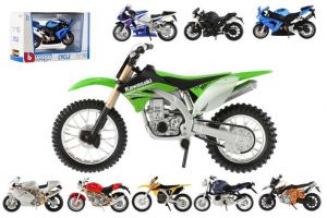 Motorka Bburago kov/plast 11-12cm 1:18 mix druhů v krabičce 17x11x7cm