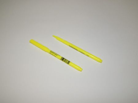 KOH-I-NOOR Zvýrazňovač 2004 plochý žlutý