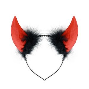 Rohy čerta s peřím