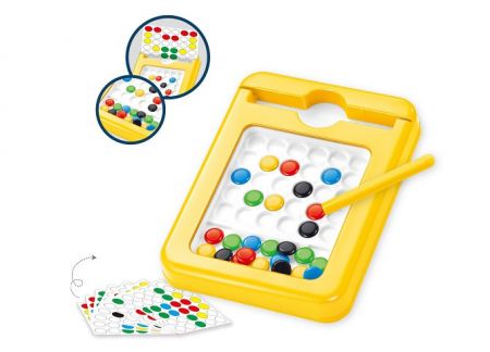 Tabulka s barevnými magnetkami 12x16,5 cm.